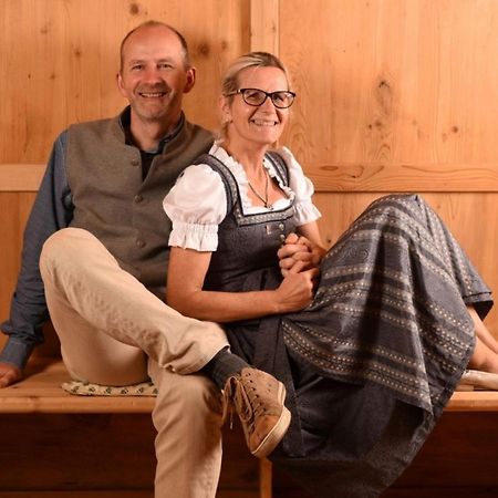 Hotel Gassenwirt Chienes Eksteriør bilde