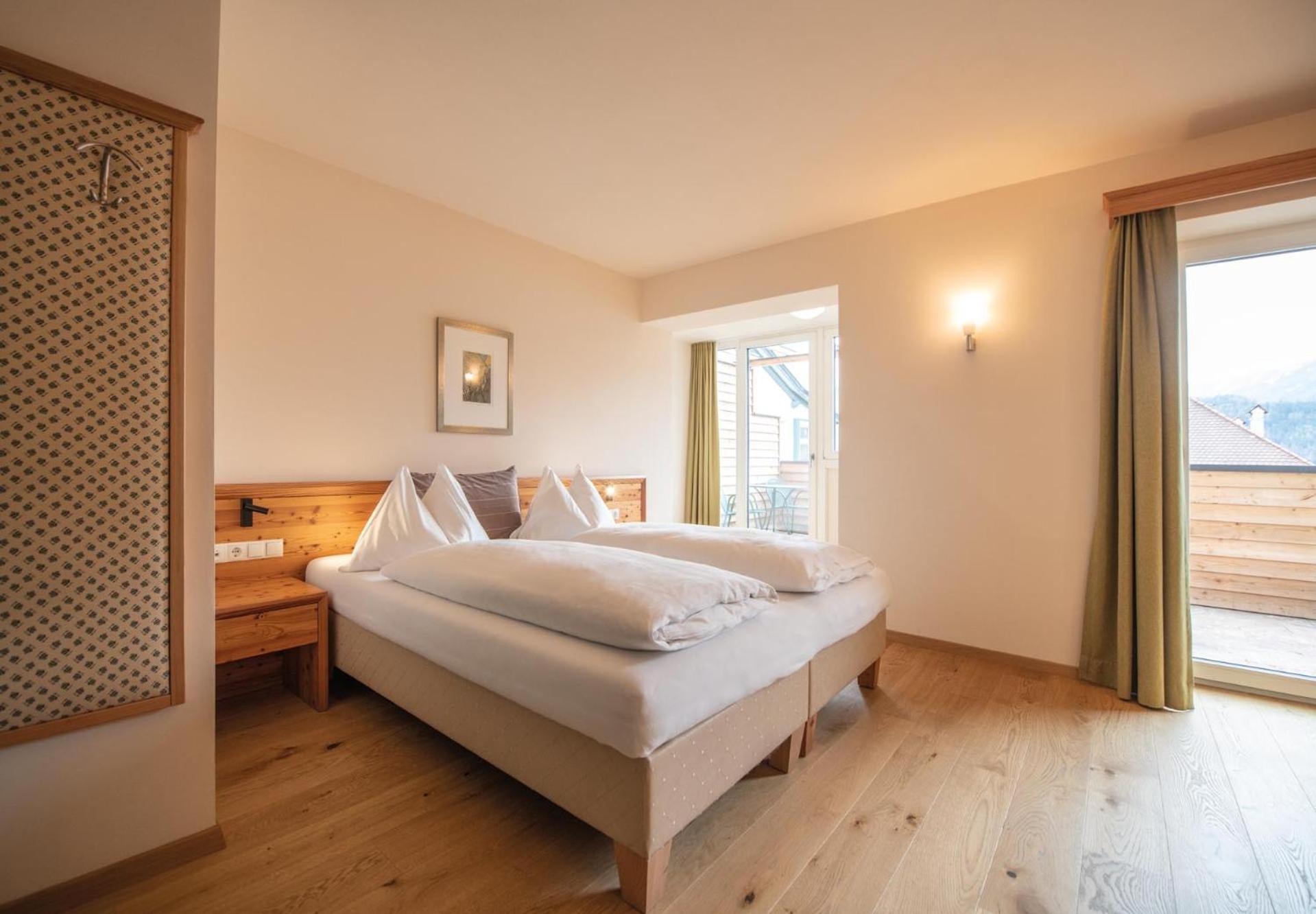 Hotel Gassenwirt Chienes Eksteriør bilde