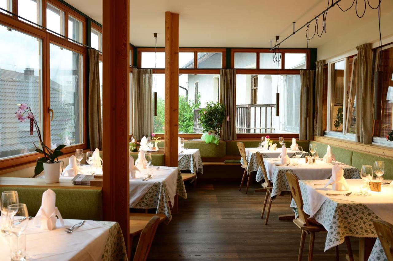 Hotel Gassenwirt Chienes Eksteriør bilde